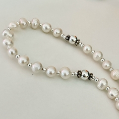 collar con Perlas de Rio, detalles y bolitas en Plata, cierre mosqueton, 45 cm. - comprar online
