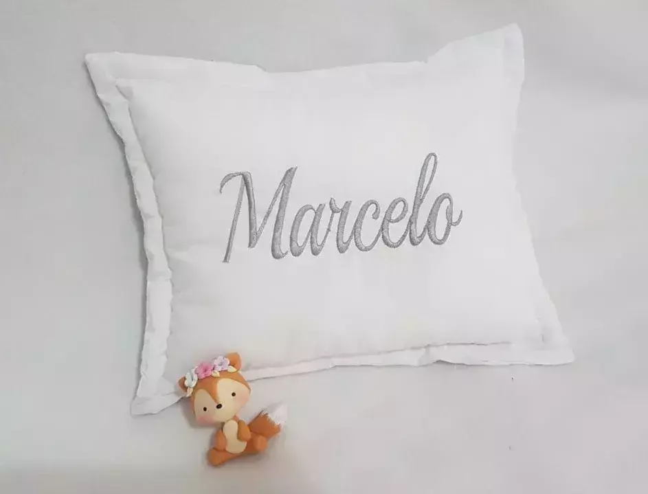 Almohada con nombre de bebe top