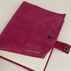 AGENDA DIARIA GAMUZA - 17 FUCSIA 14X21 - comprar online