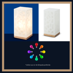 Luminária Torre c/Base Madeira - Vitrine Virtual - comprar online