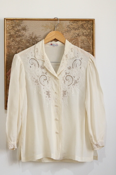 Blusa vintage de seda bordada à mão P/M - comprar online