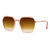 O Óculos de Sol Celeste Rosa possui um design moderno, em estilo hexagonal, com detalhes em volta da lente em acetato na cor rosa, armação em metal rose e lentes degrade na cor marrom.