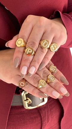 ANEL FOLHEADO DOURADO LETRA COM ZIRCONIA - ANF87