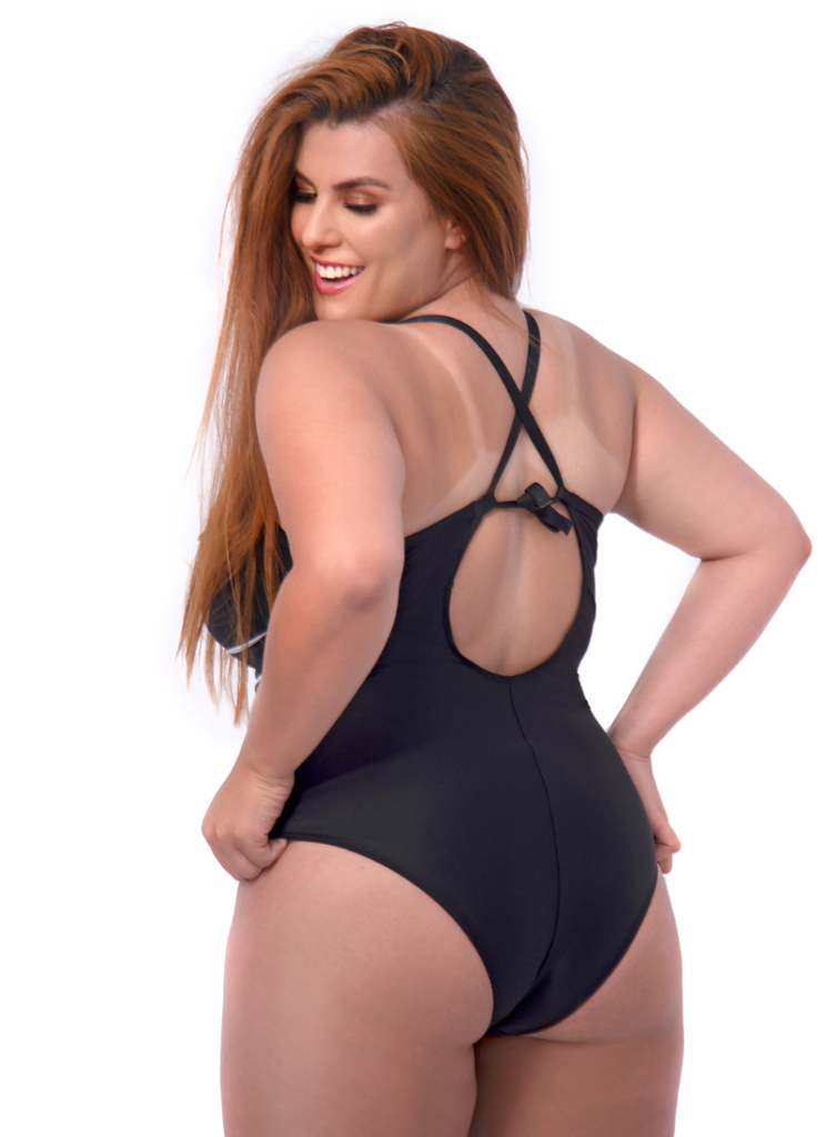 Maiô com Bojo Preto e Branco Plus Size