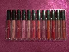 Set 12 labiales matte Huda Beauty - comprar online