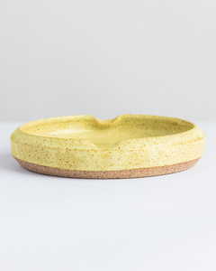 Prato Sushi de cerâmica redondo médio com descanso pra hashi Amarelo - comprar online