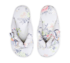 Chinelo de Dedo Floral Cinza - comprar online