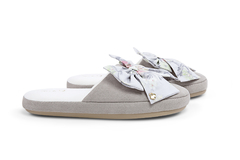 Chinelo Laço Grande Floral Cinza - comprar online