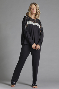 Pijama Longo Renda Preto (283.02)