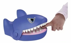 Baby Sharky Attack Juego Cuidado Tiburón Bebé Muerde Tv Ditoys - comprar online