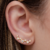 Brinco Ear Cuff bolinhas ligadas com zircônia cor cristal Banhado em Ouro 18k - BRINDE