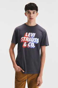 REMERA GRAPHIC SET IN NECK "LEVI STRAUSS & CO DEGRADE" LEVIS (9336)