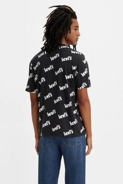 SS RELAXED FIT TEE "ALL OVER POSTER LOGO" LEVIS (9356) - comprar online