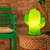 luminaria-abajur-mesa-formato-cacto-flor-verde-usare-com-lampada-led-acesa-ambientado