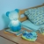 luminaria-ursinho-teddy-bear-azul-fundo-ambientado