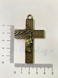 Crucifixo Face de Cristo 60mm - Ouro Velho - comprar online
