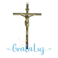 Crucifixo de Parede 25cm em metal Ouro Velho
