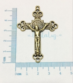 Crucifixo Emanuel 55mm - Ouro Velho - comprar online