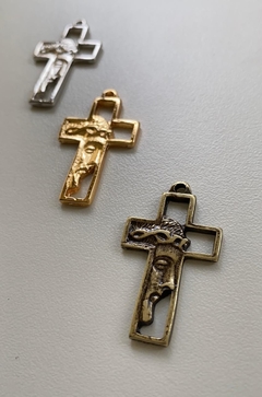Crucifixo Face de Cristo 35mm - Dourado na internet