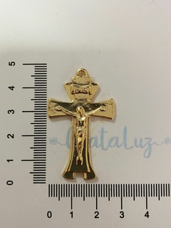 Crucifixo Terço do Homens 45mm - Dourado - comprar online