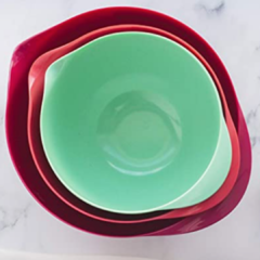 Bowl de melamina verde agua 1,4 litros con pico vertedor en internet