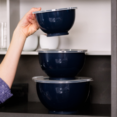 Set de 3 bowls con tapa color azul en internet