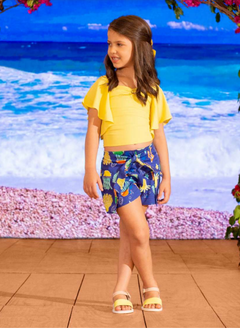 Conjunto Infantil Feminino Cropped Mariscos - Marca Precoce - Pose