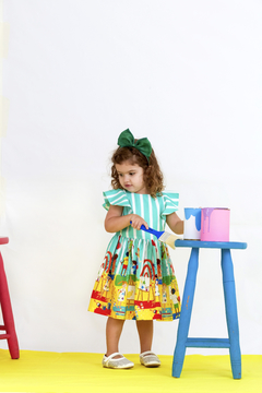 Vestido Infantil Feminino Pequenos Artistas - Marca Precoce - Pose
