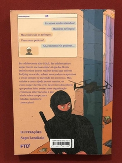 Livro- A Liga Dos Heróis Inúteis - Alexandre De Castro Gomes - comprar online