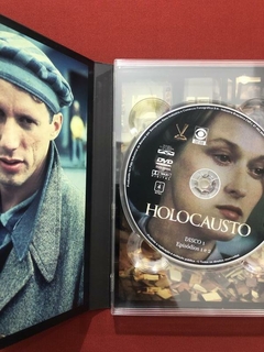 DVD - Holocausto - Minissérie Completa - Versátil - Seminovo - Sebo Mosaico - Livros, DVD's, CD's, LP's, Gibis e HQ's