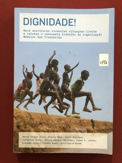 Livro - Dignidade! - Mario Vargas Llosa - Editora LeYa - Seminovo