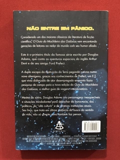Livro - O Guia Do Mochileiro Das Galáxias - Douglas Adams - comprar online
