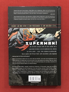 HQ - Superman - Entre a Foice e o Martelo - Panini - Semin. - comprar online