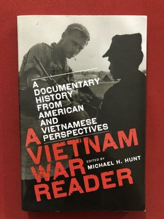 Livro - A Vietnam War Reader - Michael H. Hunt - Seminovo