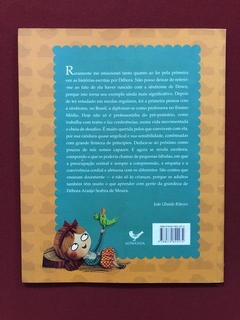 Livro - Débora Conta Histórias - Débora Araújo S. De Moura - comprar online