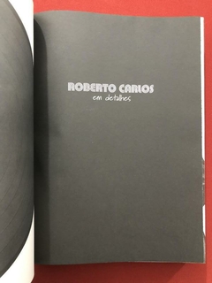 Livro - Roberto Carlos Em Detalhes - Paulo C. De Araújo - Seminovo na internet