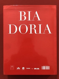 Livro - Raízes do Brasil - Bia Doria - Pit Cult - Seminovo - comprar online