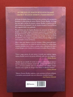 Livro- A Casa Da Floresta - Marion Zimmer Bradley - Seminovo - comprar online