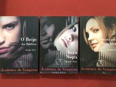 Livro - Academia De Vampiros - 6 Volumes - Richelle Mead na internet