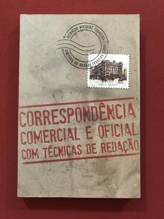 Livro - Correspondência Comercial E Oficial - Seminovo