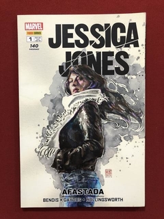 HQ - Jessica Jones - Afastada - Panini Comics - Seminovo