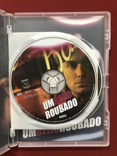 DVD - Um Beijo Roubado - DVD Duplo - Jude Law - Seminovo na internet