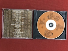 CD - Dionne Warwick - Greatest Hits 79-90 - Import - Semin na internet