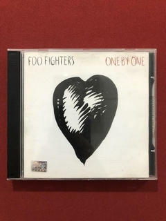 CD Duplo - Foo Fighters - One By One - Nacional - 2002