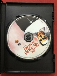 DVD - Uma Cruz À Beira Do Abismo - Audrey Hepburn - Seminovo na internet