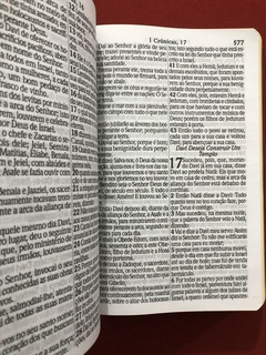 Livro - Bíblia Sagrada - Harpa Avivada E Corinhos - Sebo Mosaico - Livros, DVD's, CD's, LP's, Gibis e HQ's