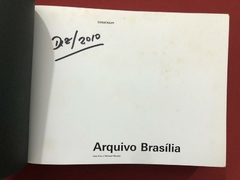Livro - Arquivo Brasília - Lina Kim / Michael Wesley - Cosacnaify na internet