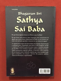 Livro - Bhagavan Sri Sathya Sai Baba - Curth Orefjaerd - comprar online