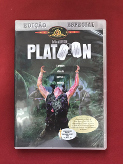 DVD - Platoon - A Primeira Vítima Da Guerra É - Seminovo