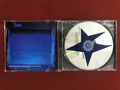 CD - The Cure - Greatest Hits - Importado - Seminovo na internet